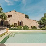 Llucamar Villa